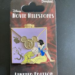Disney Pin