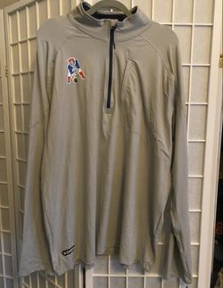Patriots sweater size XXL