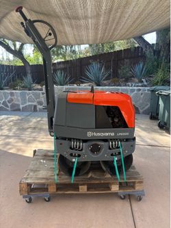 Husqvarna LP6505 Diesel Double Drum Vibratory Roller - Under 60 Hrs / Show Demo