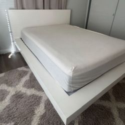 Free Queen Size Bed Frame 