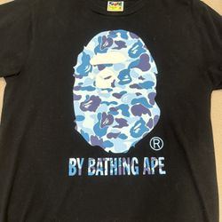 BAPE SHIRT MEDIUM. Comes with OG Bag