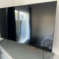 Samsung 43” TV