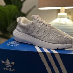Adidas Swift Run 22 Shoes CHILD Brand New