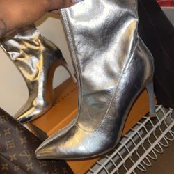 Women’s silver Boots