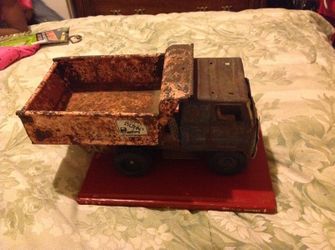 Antique die cast ertl international transtar dumptruck