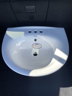 New Wall Mount White Ceramic Bathroom Sink
