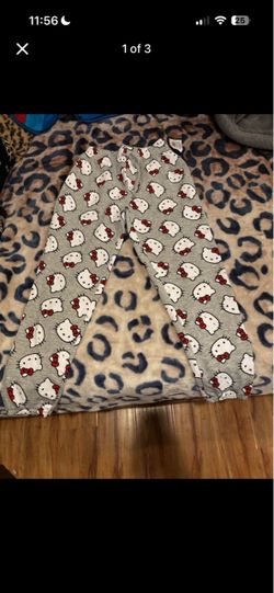 Hello kitty sweats