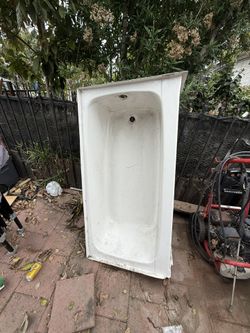 Bathtub