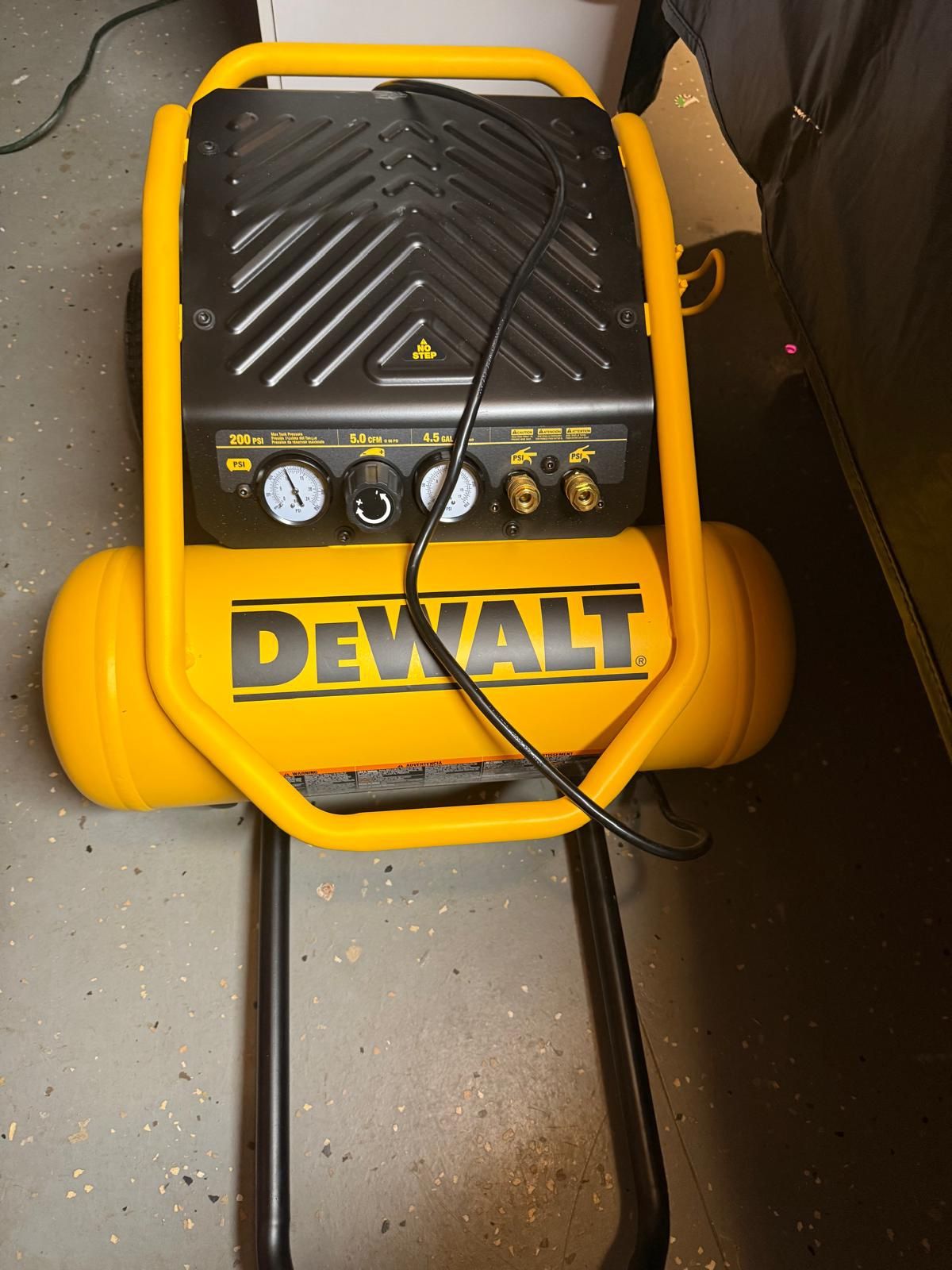DeWalt compressor
