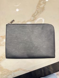 Louis Vuitton Epi Leather Clutch Pouch Louis Vuitton men’s black Epi leather pouche/pochette - in very good condition comes with dust bag