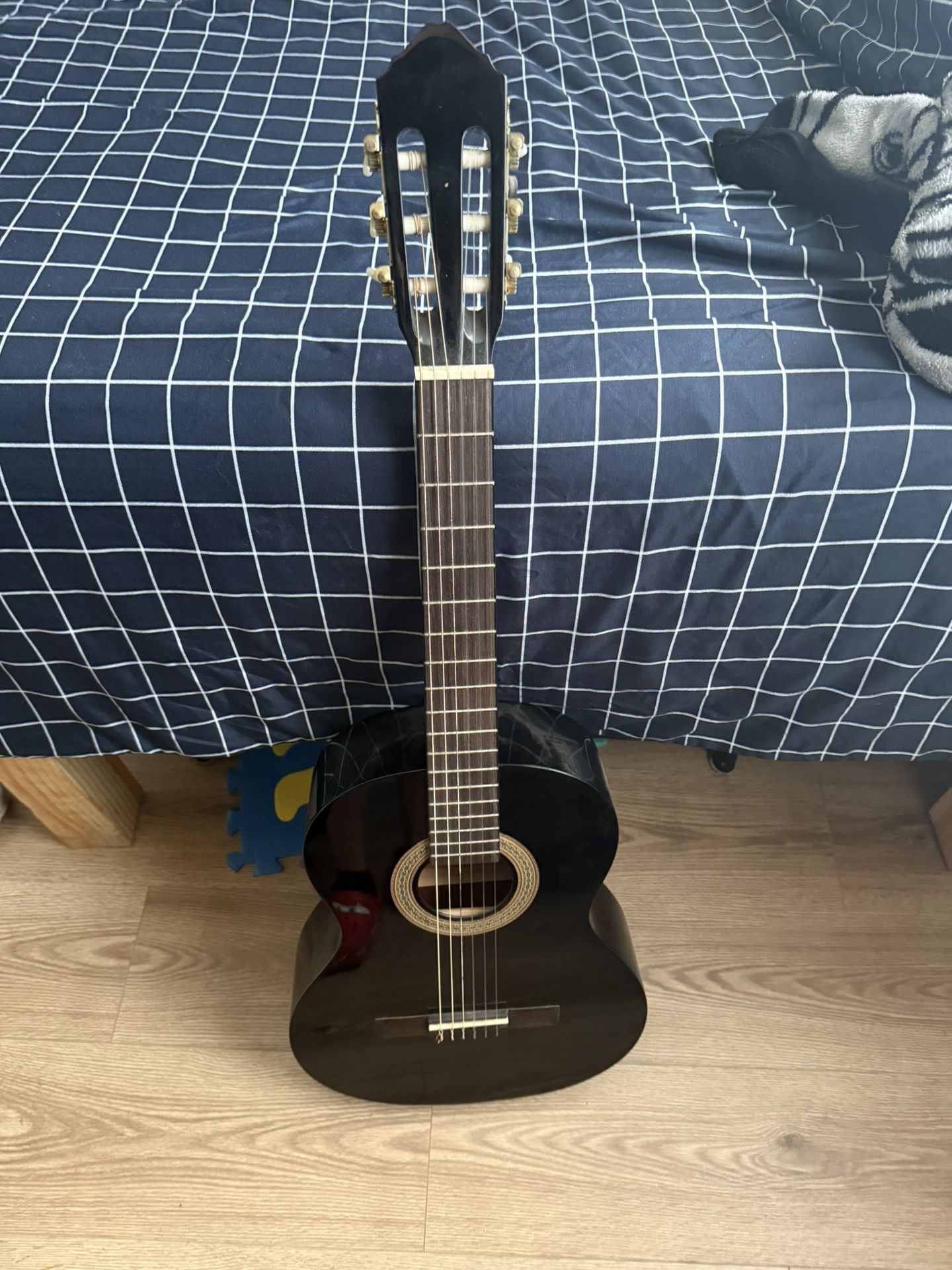 Lucero Guitar