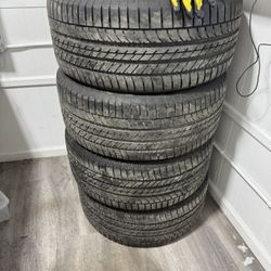 4x Goodyear 295 40 R 22 Tires 