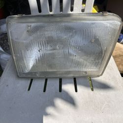 Toyota 4runner 96 - 2000 Headlight 
