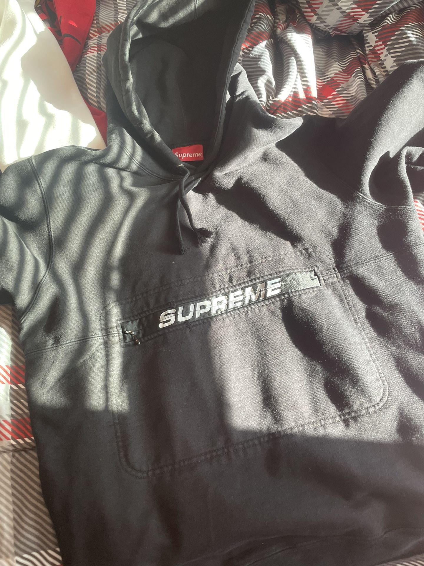 Supreme Hoodie