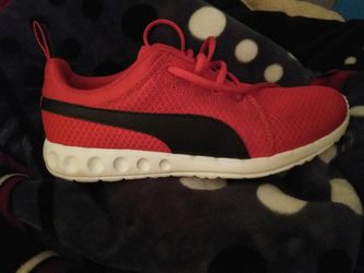 Pumas RED color in excellent condition()&+((#_&