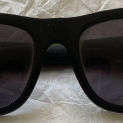 Black Brazil Havaianas Sunglasses - Excellent Condition!
