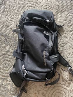 Dakine heli pro 24L snow backpack