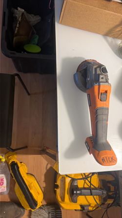 Rigid 18V Grinder