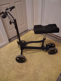 Knee scooter