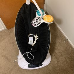 4MOMS AUTOMATIC SWING WITH 5 DIFFERENT MODES