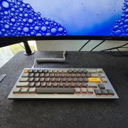 Keychain Q2 mechanical keyboard | Wired