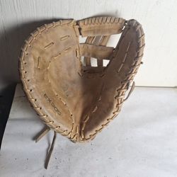 Easton First Baseman’s Glove, 12"