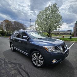 2014 Nissan Pathfinder Hybrid