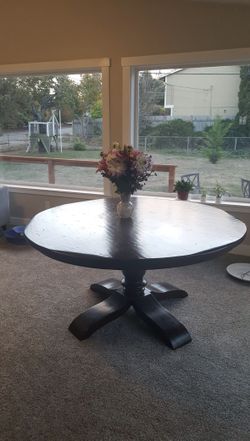 Solid wood old world style pedestal table