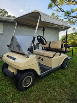Super Clean Club Car Golf Cart