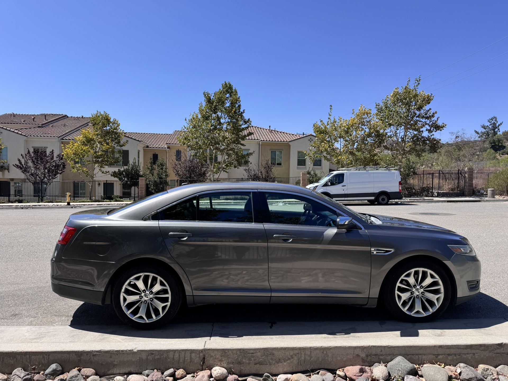 2013 Ford Taurus
