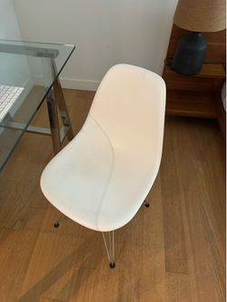 Eames chair