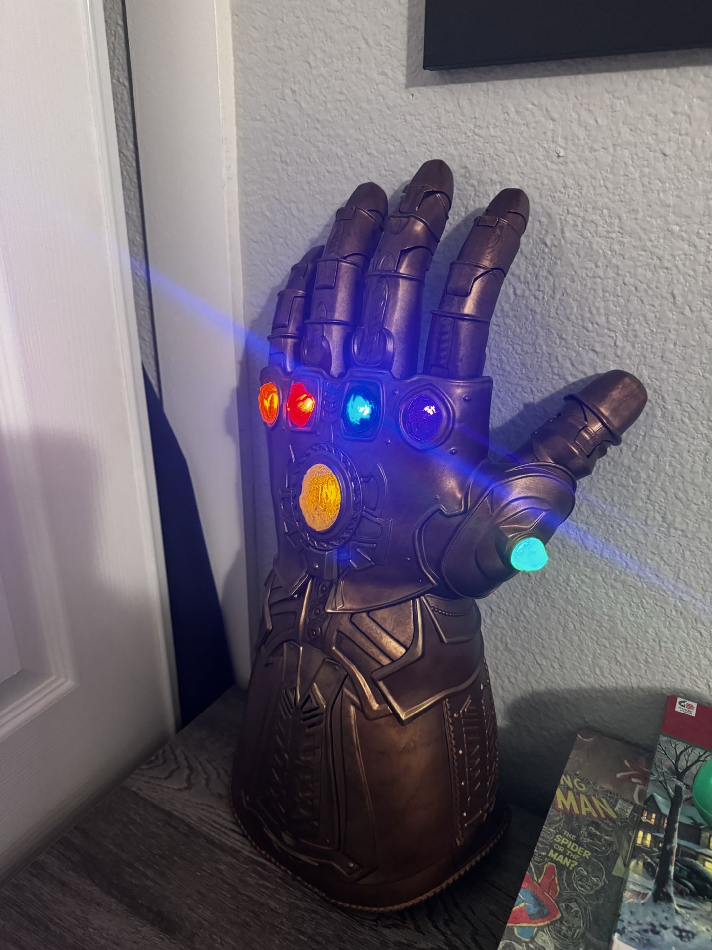 Thanos Infinity gauntlet
