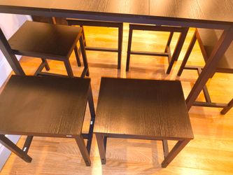 Dining table seats 6