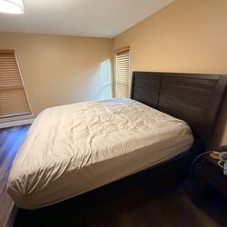 King Size Bed Frame w/mattress