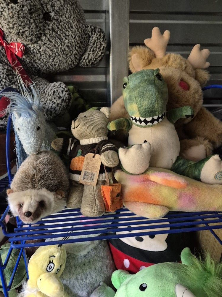 Plushies Galore