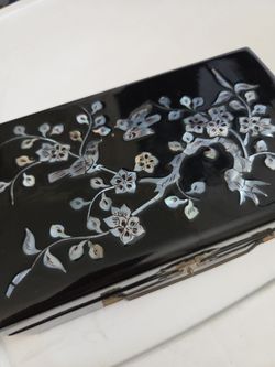 Jewelry box antique