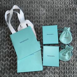 Tiffany Gift Bags and Boxes