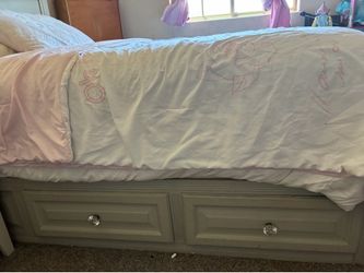 Full Storage Bed with Headboard