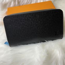 Clutch/ Single Zip Wallet