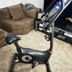 Schwinn 170 Upright Bike