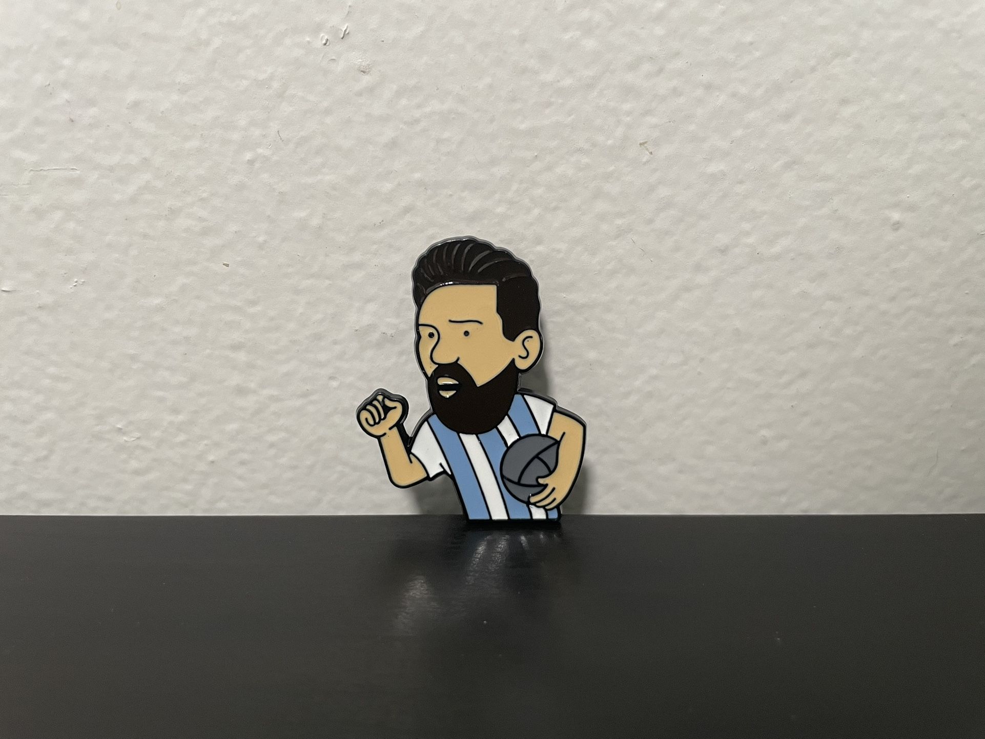 Lionel Messi Pin NEW Metal Enamel Pinback Futbol Football Soccer Argentina