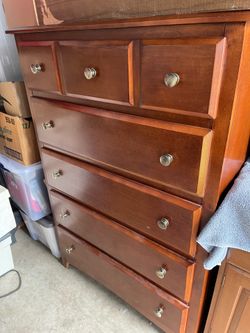 Dresser, china hutch cabinet, full size bed