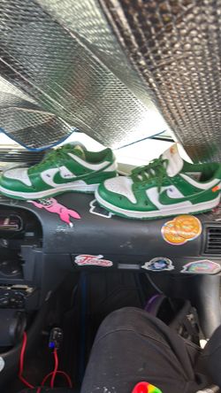 Offwhite Nike dunk low Beaverton Oregon