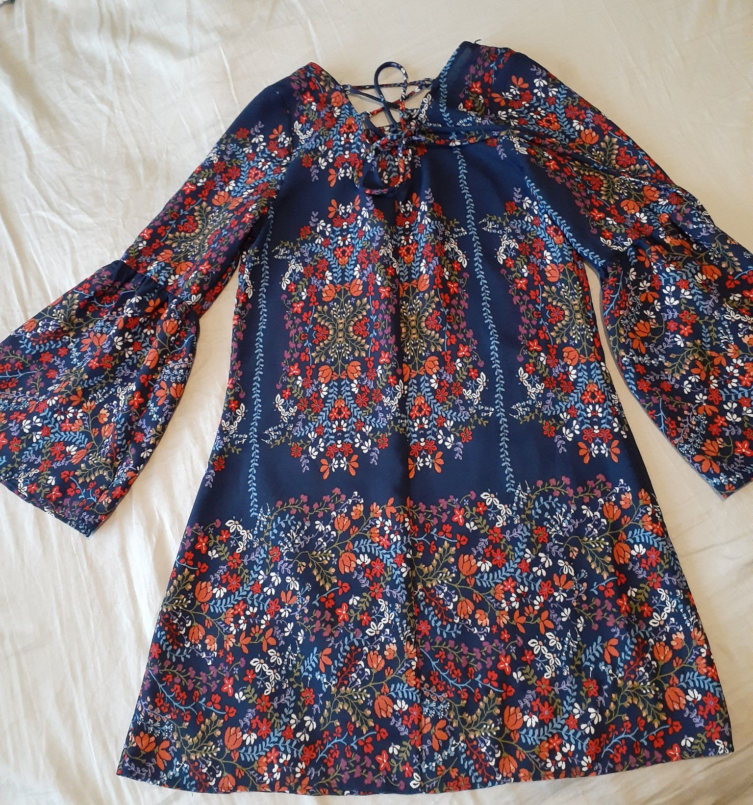 EUC girls spring dress, great for Easter. Size 8.