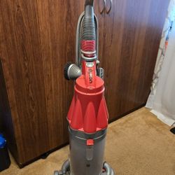 Dyson Vacuum 