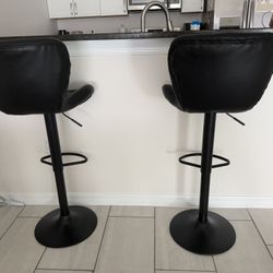3 Bar Stools 