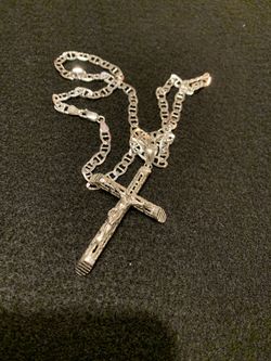 22" Chain w/ 2.5" Cross