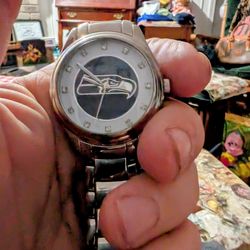 2 Seahawks the watches need batterys work great