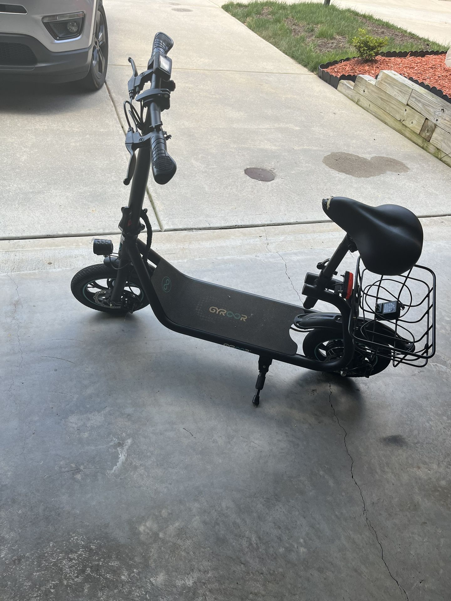 Gyroor C1 Electric Scooter