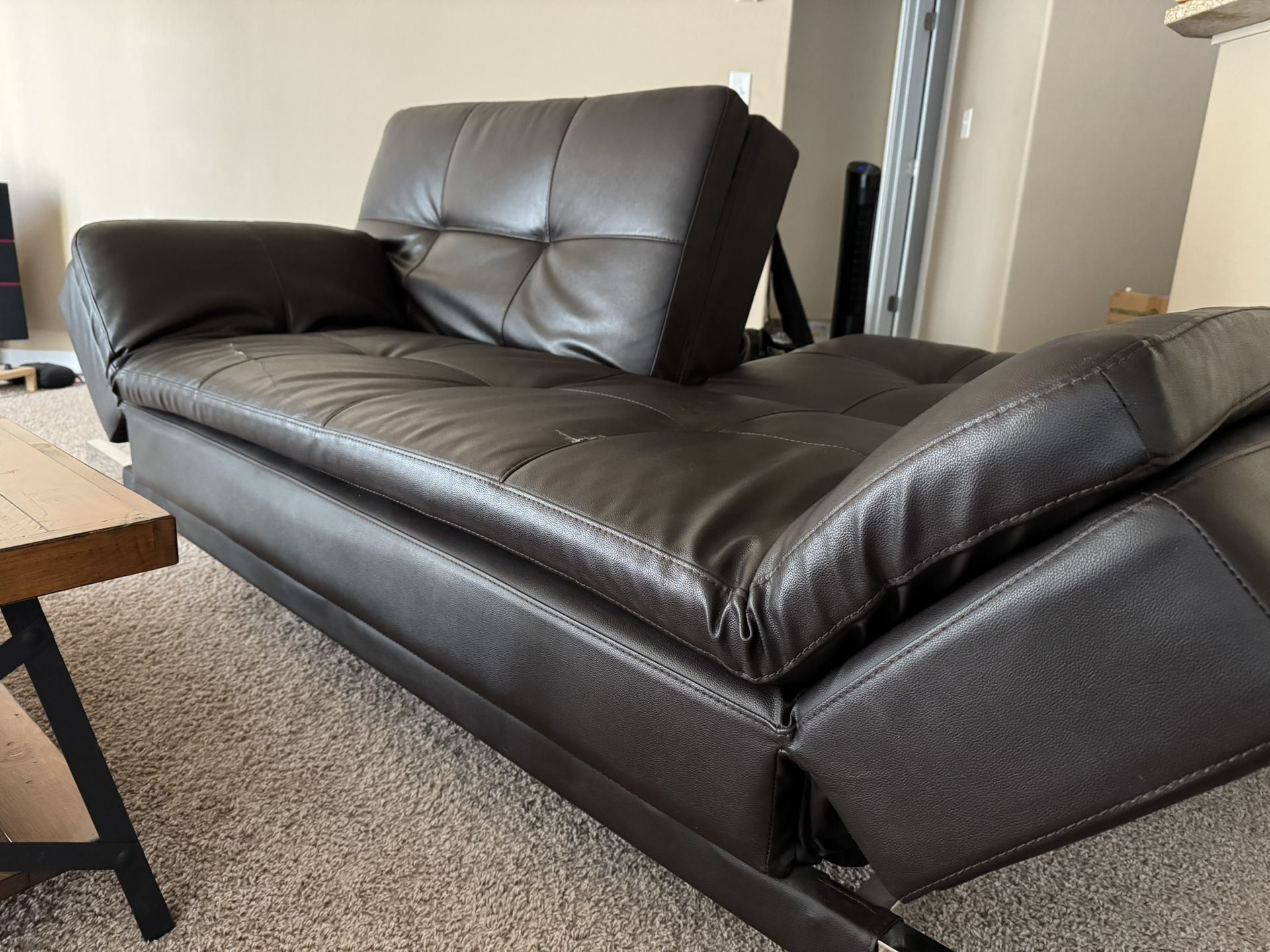 Versatile Reclinable Leather Couch